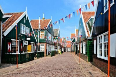 Windmills, Edam, Volendam and Marken Private Tour