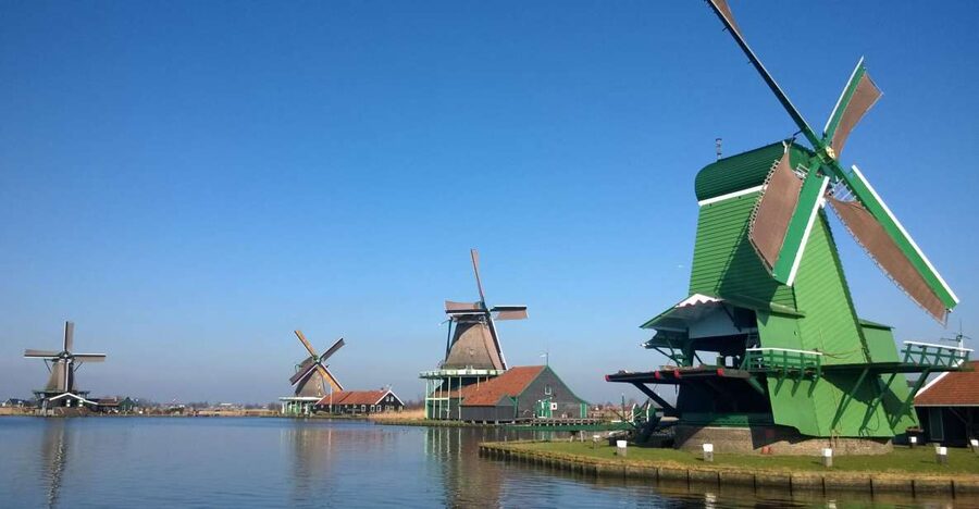 Amsterdam: Zaanse Schans 3-Hour Small Group Tour - Tasting Dutch cheese at the local farm