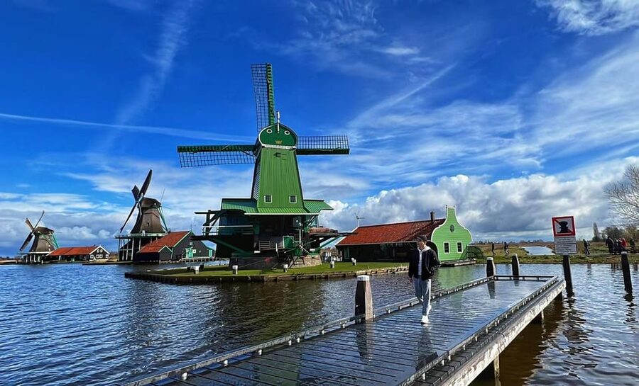 Amsterdam: Zaanse Schans and Giethoorn Day Trip with Cruise - Key points at a glance