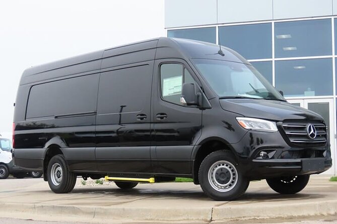 Arrival Private Transfer Amsterdam Airport to Amsterdam City Center by Minibus - From Schiphol arrivals hall to your Amsterdam hotel