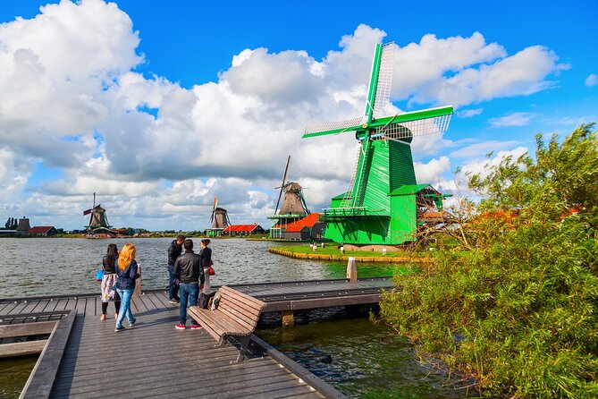 Best of Netherlands: Zaanse Schans Mills, The Hague & Rotterdam - The bus time is part of the experience