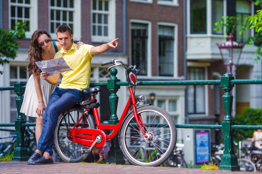 Bike Tour of Amsterdam Old Town, Top Attractions and Nature - Starting at Spuistraat with a private guide