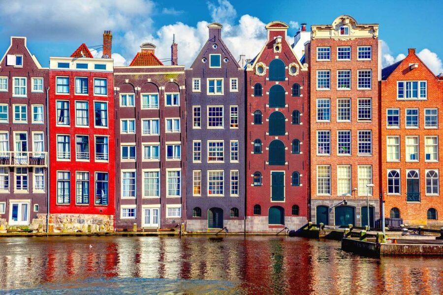 Bike Tour of Amsterdam Old Town, Top Attractions and Nature - Should you book it?