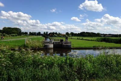 Countryside Bike Tour from Amsterdam: Cheese, Clogs & a Windmill