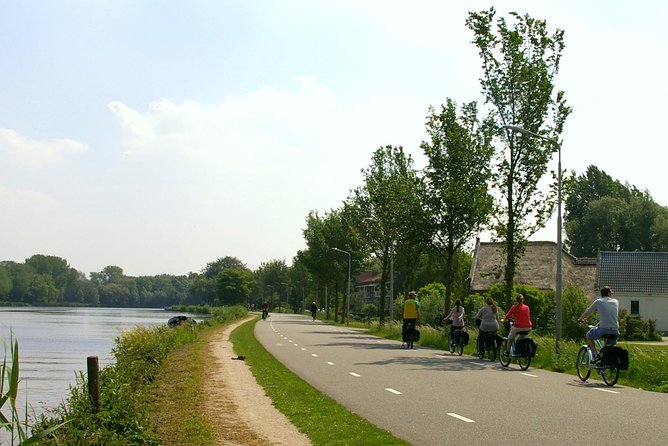 Countryside Bike Tour from Amsterdam: Cheese, Clogs & a Windmill - Monnickendam and Zuiderwoude by quiet lanes
