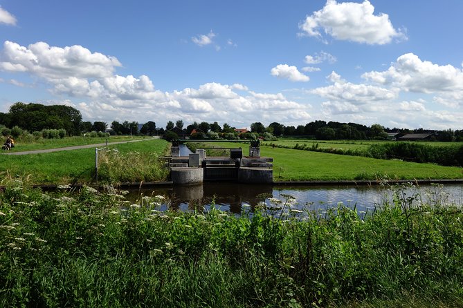 Countryside Bike Tour from Amsterdam: Cheese, Clogs & a Windmill - Waterland by bicycle, with room to breathe