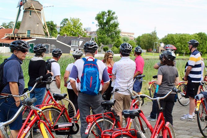 Countryside Fishermen Villages & Cheese E-bike Tour - Waterland villages and green wooden houses