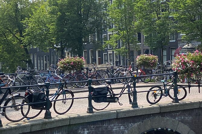 CULTURE with bite, culinary city tour - Nieuwe Kerk and the National Monument