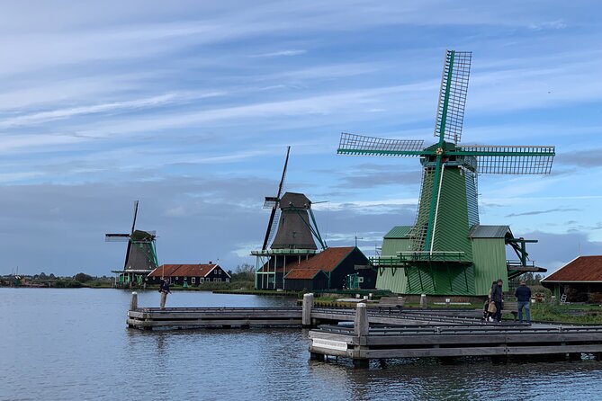 Day Tour Giethoorn, Afsluitdijk and Zaanse Schans with Boat Cruise - The guide and vehicle can shape your day