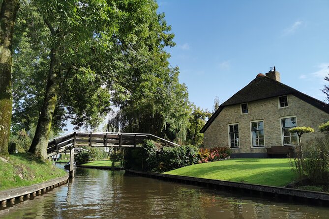 Day Tour Giethoorn, Afsluitdijk and Zaanse Schans with Boat Cruise - Who will get the most from this tour