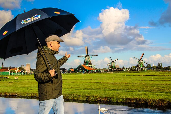 Day Trip to Zaanse Schans, Edam, Volendam and Marken from Amsterdam - The optional canal cruise makes the day feel complete