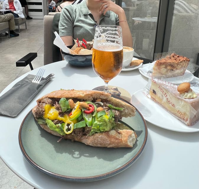 Deluxe Tickets for the RijksMuseum - The value of leaving and coming back