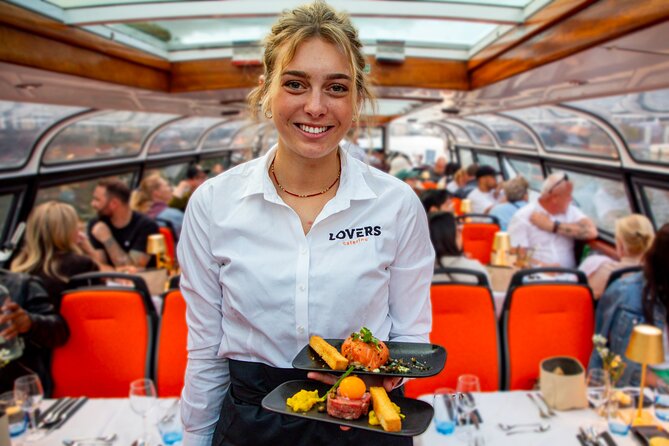 Dinner Canal Cruise Amsterdam: 4-Courses Including Drinks - Is $106.93 a fair price?