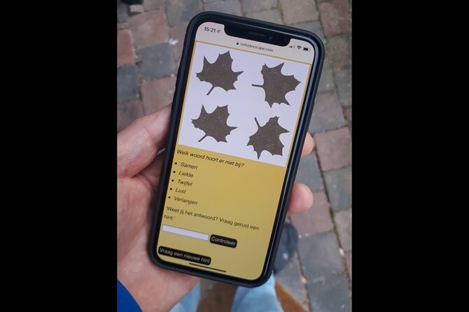 Discover Amsterdam's city center in this Outside Escape game tour - A city tour with a mystery to solve