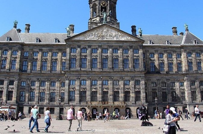 Dutch Golden Age: Private Tour of Amsterdam & Rembrandt's House - Inside Rembrandt’s House Museum