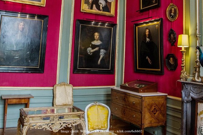 Dutch Golden Age: Private Tour of Amsterdam & Rembrandt's House - Passing Museum Van Loon