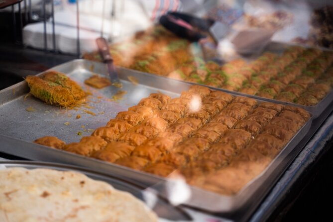 Dutch Street Food Tour on Amsterdam Market - Meeting point, finish, and getting around