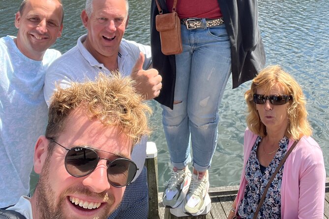 e-Scavenger hunt Volendam: Explore the city at your own pace - Starting at Pallasplantsoen and finding your way into Volendam