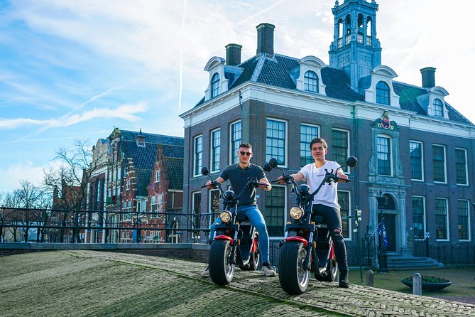 E-scooter rental Volendam - Countryside of Amsterdam - Going farther to Marken