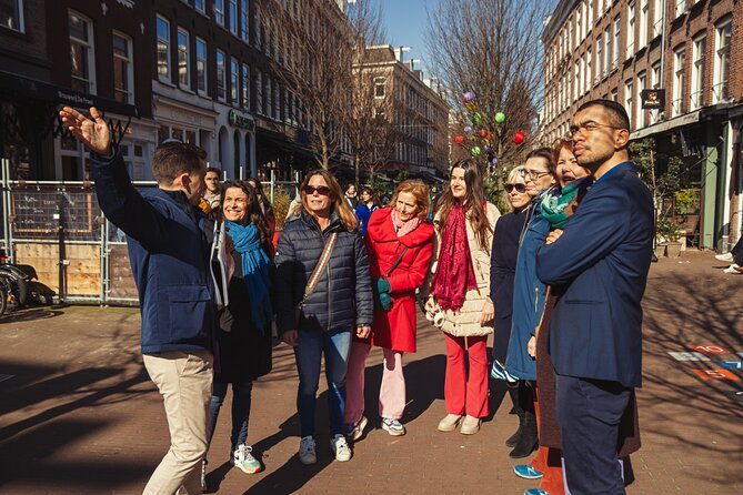 Eating Amsterdam: Albert Cuyp Market & The Pijp Food Tour - Lunchcafé Bozz and the broodje gezond