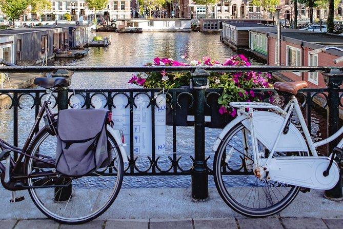 Eating Amsterdam: Albert Cuyp Market & The Pijp Food Tour - What the guides add to the food