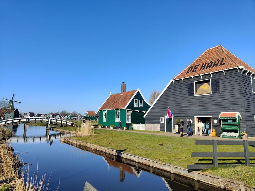 Excursion from Amsterdam to the windmills of Zaanse Schans - The cheese factory and a taste of local tradition