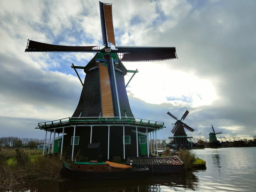Excursion from Amsterdam to the windmills of Zaanse Schans - Who should book this excursion