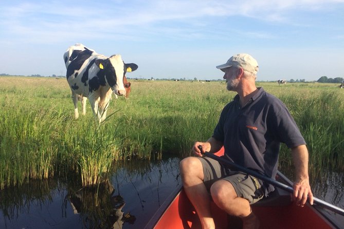 Fresh nose tour with the canoe through the nature near Amsterdam - From Amsterdam city streets to Watergang village