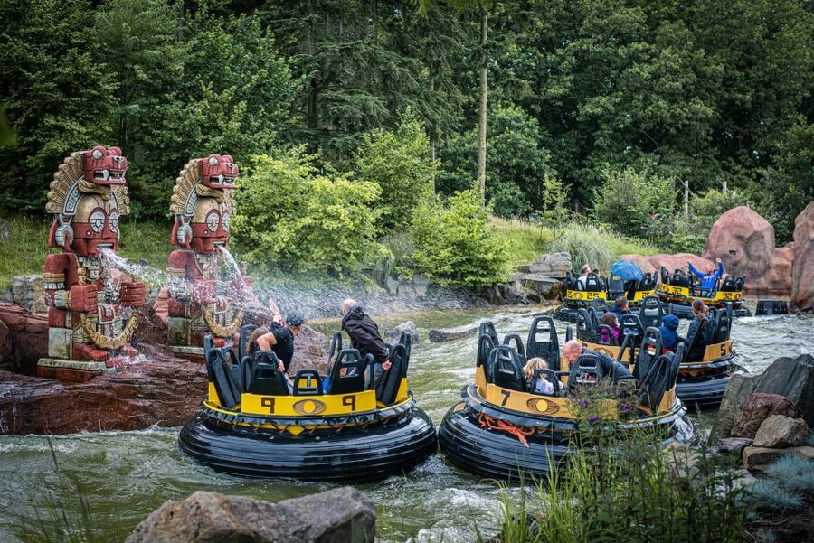 From Amsterdam: Day Trip to Efteling Theme Park with Ticket - Should You Book the Efteling Day Trip?