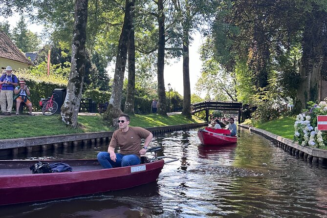 From Amsterdam: Giethoorn Day Trip with Canal & Village Tour - Why Giethoorn Makes a Good Day Trip