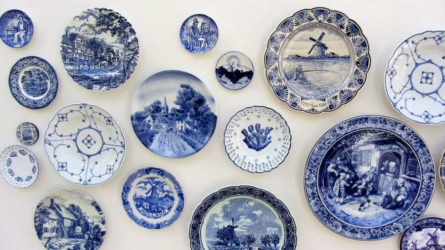 From Amsterdam: Guided Trip to Rotterdam, Delft & The Hague - Delft: canals, Vermeer, and handmade blue pottery