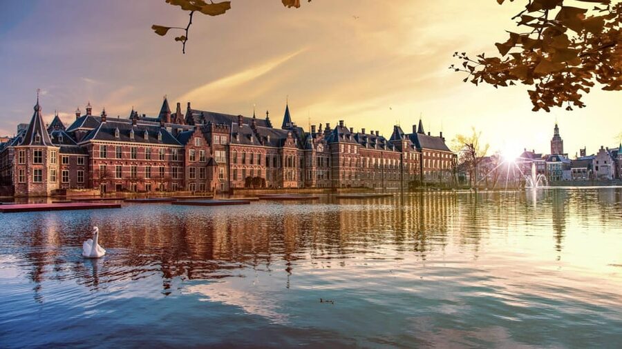 From Amsterdam: Rotterdam to The Hague and Delft - Why this route works from Amsterdam