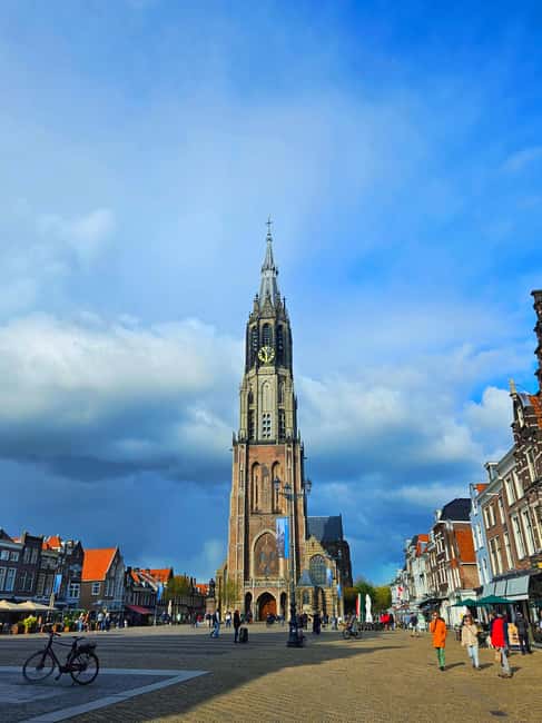 From Amsterdam: Tulip Tour Keukenhof & City Tour Delft - Walking, children, bags, and wheelchairs