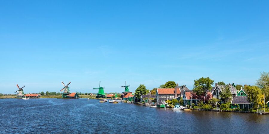 From Amsterdam: Windmills of Zaanse Schans Tour - Why Zaanse Schans works as a half-day outing