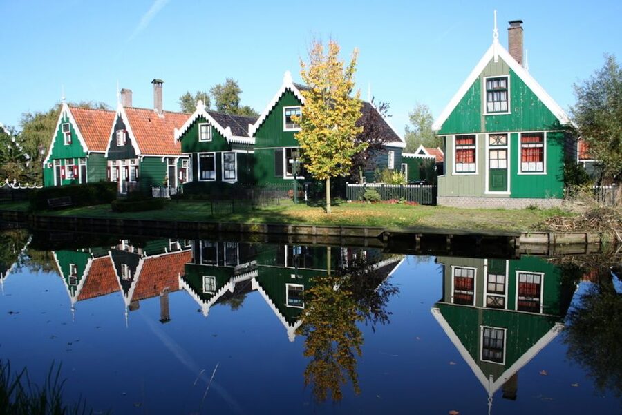 From Amsterdam: Windmills of Zaanse Schans Tour - Free time for photos, animals, and your own plan
