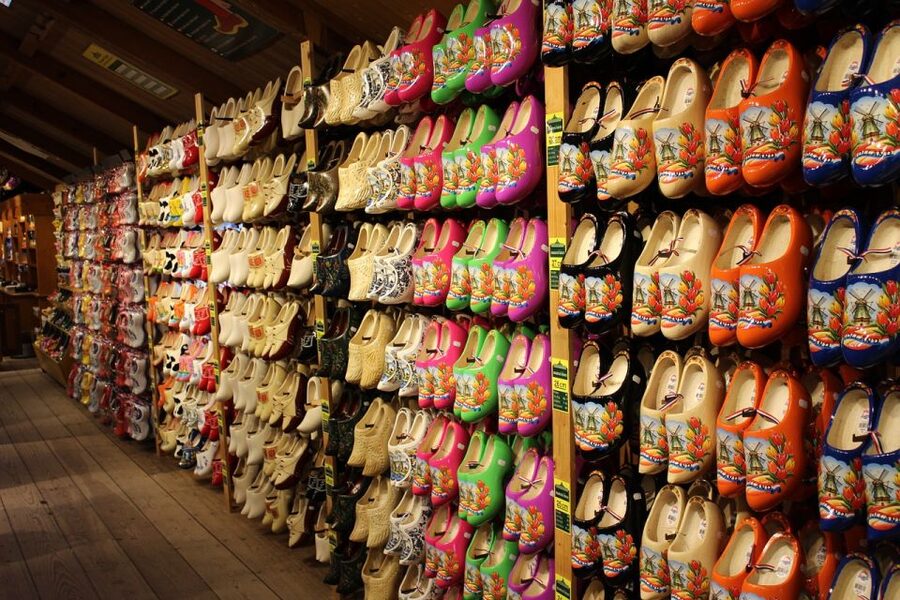 From Amsterdam: Windmills, Volendam, & Marken Private Tour - Volendam harbor, lunch, and shopping