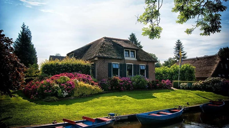 From Amsterdam: Zaanse Schans and Giethoorn Countryside Trip - Why combine Zaanse Schans and Giethoorn?