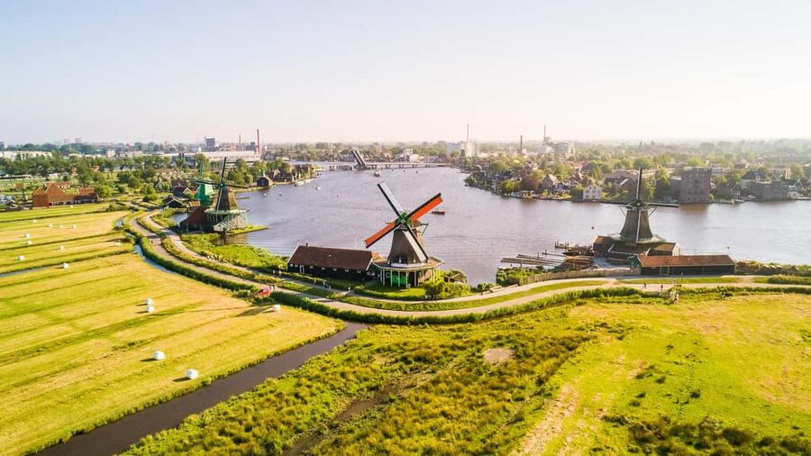 From Amsterdam: Zaanse Schans, Volendam, and Marken Day Trip - Why this North Holland day trip works