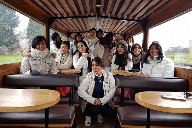 From Amsterdam: Zaanse Schans, Volendam, Giethoorn with Boat Tour - Volendam Harbor: a short look at Dutch fishing-village life