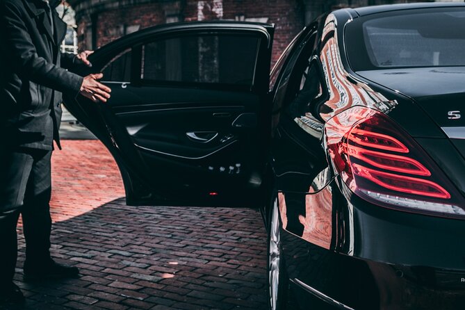 Full-Day Executive Chauffeur Service in Amsterdam - How the 25-kilometer allowance affects value