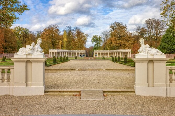 Full-Day Private Historic Royal Tour around Palaces and Castles - Why this royal day trip works