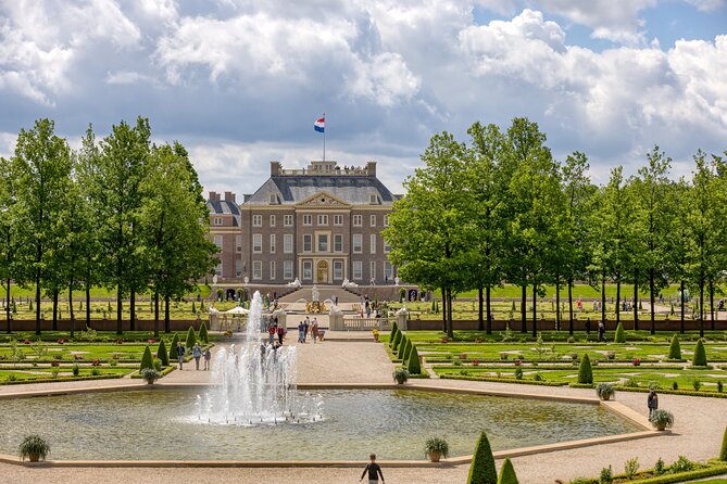 Full-Day Private Historic Royal Tour around Palaces and Castles - Paleis Het Loo: the main event