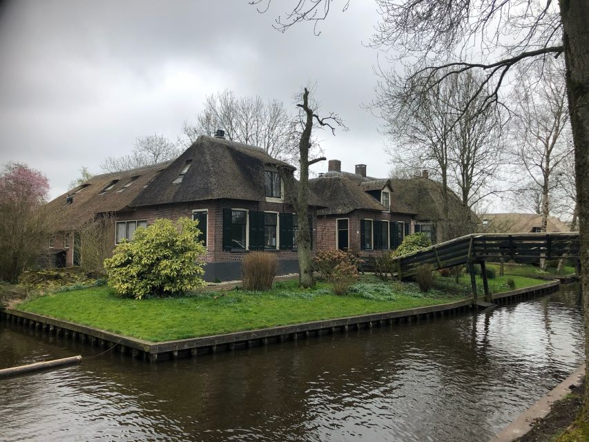 Giethoorm & Exploring the North of The Netherlands Tour - Walking through a car-free village