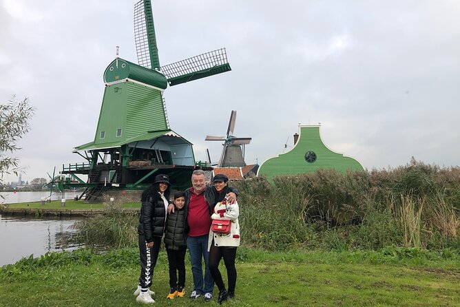 Giethoorn, Private Boat Tour & Zaanse Schans Windmills - How the day feels in practice
