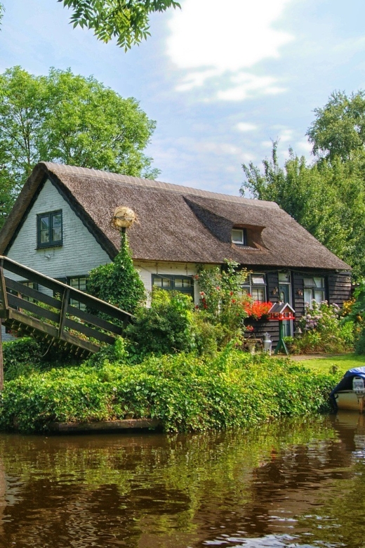 Giethoorn: Private Day Trip with Boat Tour from Amsterdam - Returning to Amsterdam by private vehicle