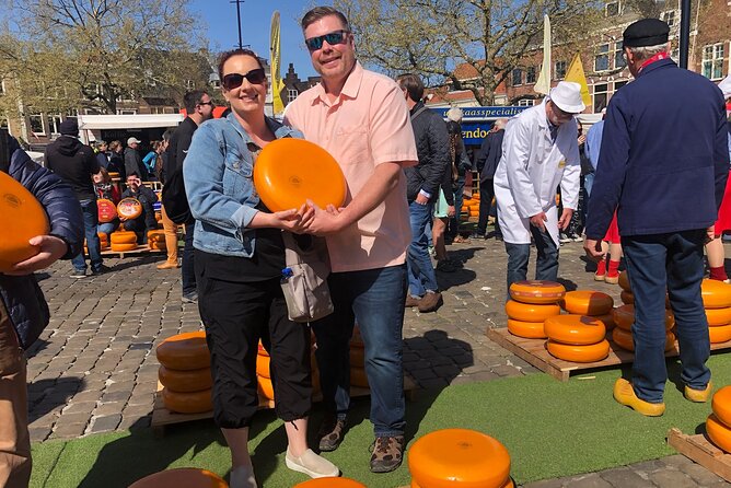 Gouda, Witches & Cheese - Private Day Tour - Choosing between the cheese farm and cheese experience