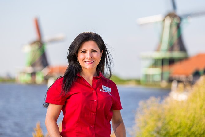 Guided Day Trip - Volendam, Zaanse Schans, Marken & Edam - Volendam: waterfront, cheese, and free time