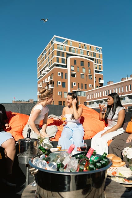 Haarlem Private Canal Tour with Bites and Unlimited Drinks - What the guide adds to the ride