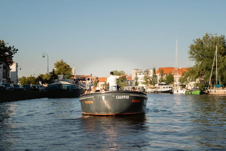 Haarlem Private Canal Tour with Bites and Unlimited Drinks - Who will enjoy this Haarlem cruise most