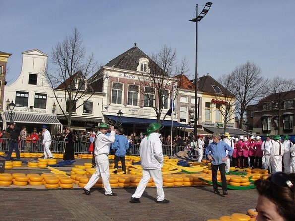 Half-Day Edam and Volendam Private Walking Tour from Amsterdam - Time, pacing, and the four-hour claim